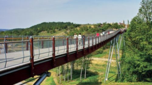 Most v podobě dračího ocasu