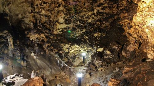 Maxmiliánova jeskyně